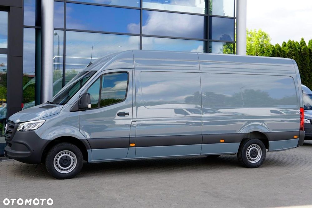 Mercedes-Benz Sprinter - 4