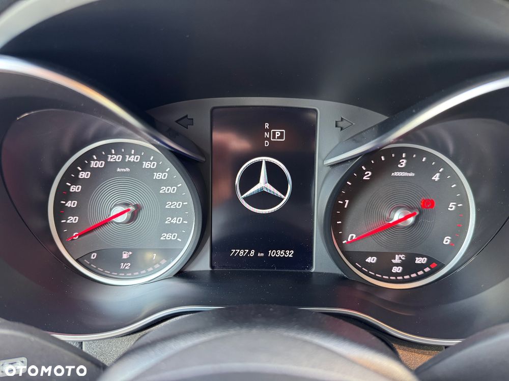 Mercedes-Benz GLC 220 d 4Matic 9G-TRONIC AMG Line - 25