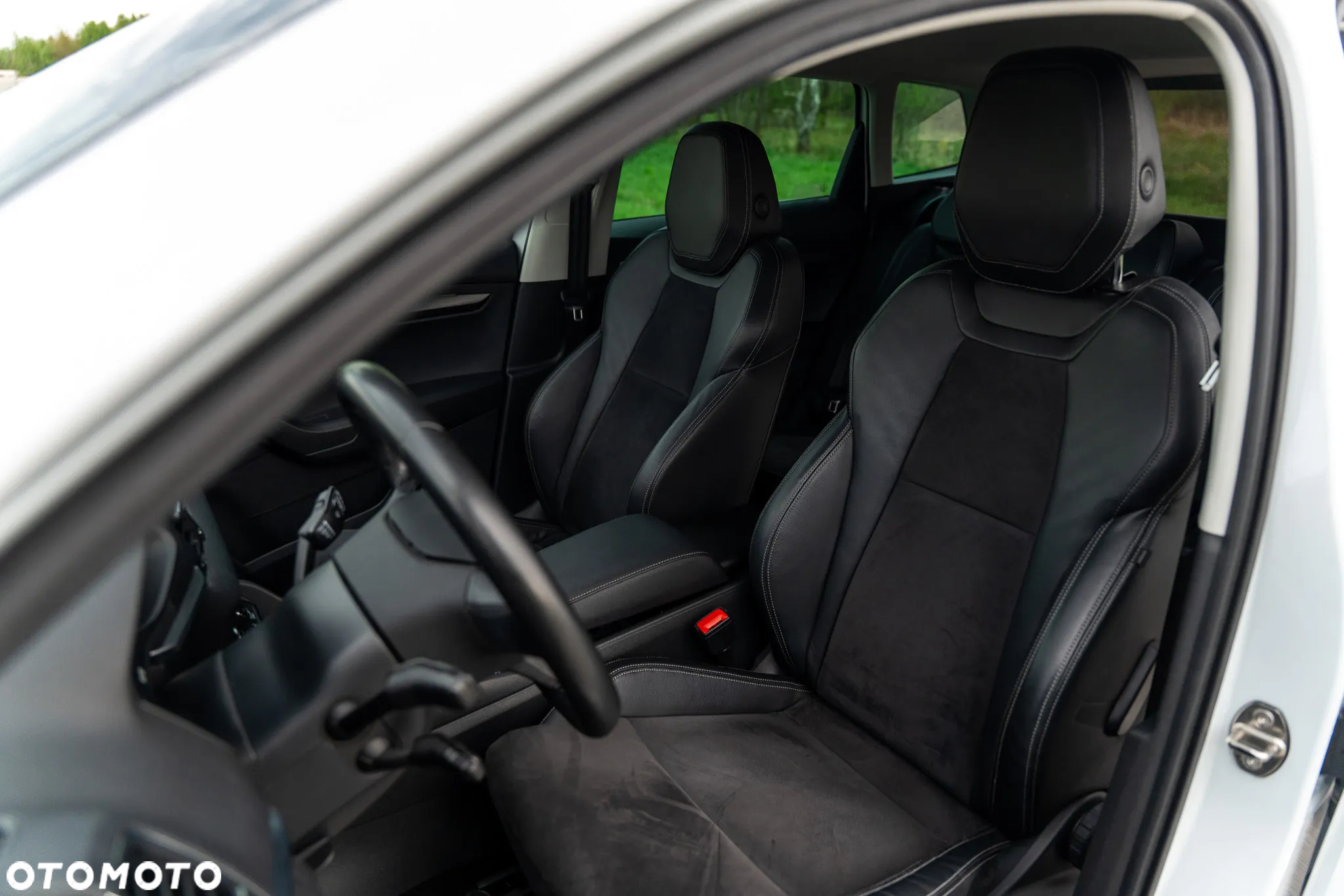 Skoda Karoq 2.0 TDI SCR 4x4 Style DSG - 10