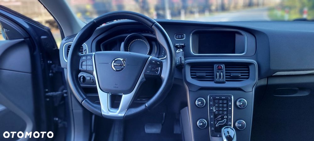 Volvo V40 - 14