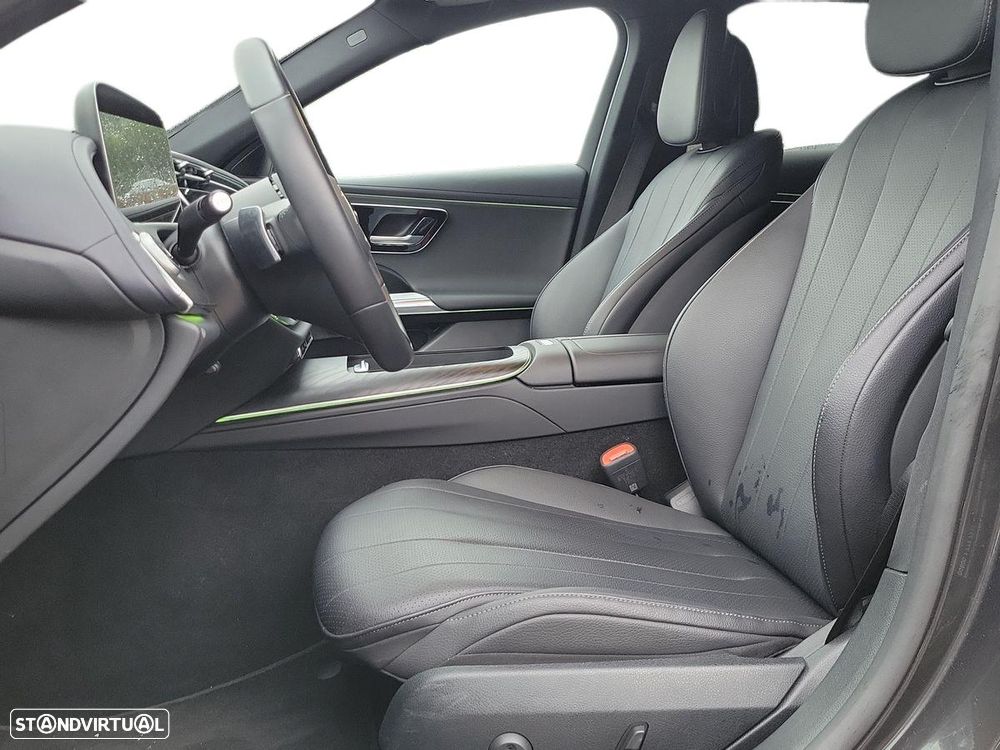 Mercedes-Benz E 220 d - 11