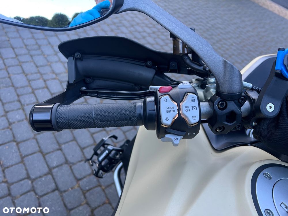 Ducati Multistrada - 5