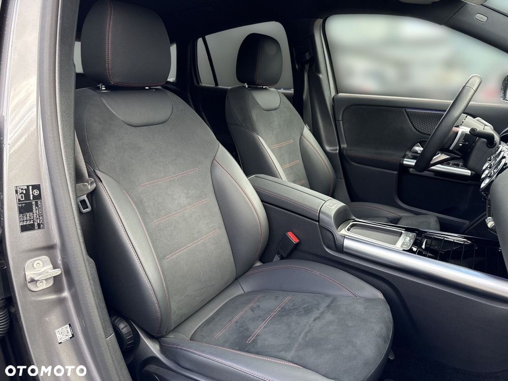 Mercedes-Benz GLA - 19