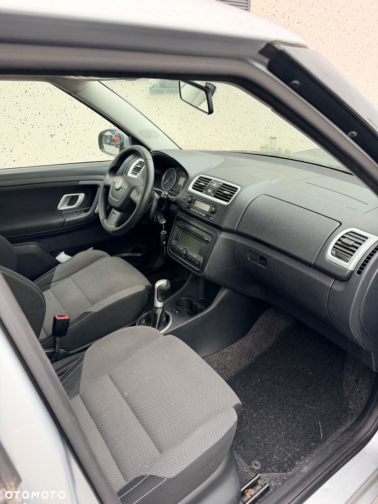 Skoda Fabia 1.6 16V Ambiente - 9