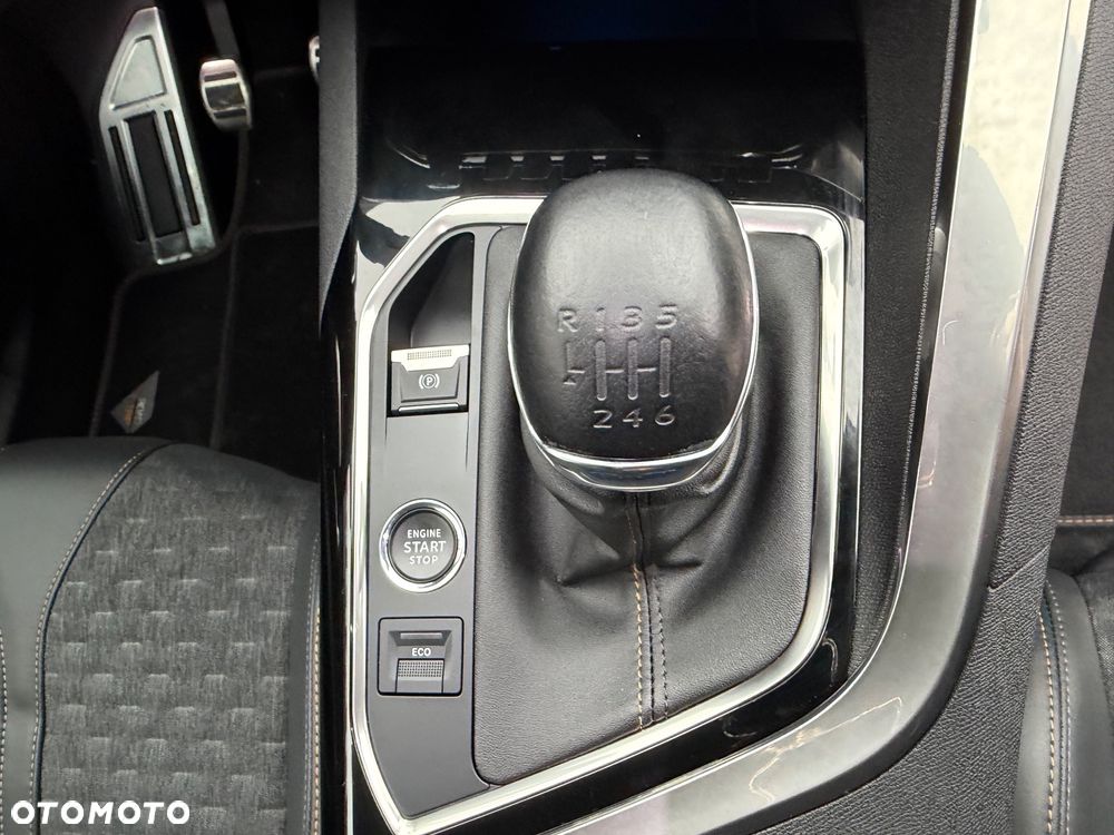 Peugeot 5008 1.5 BlueHDi Road Trip S&S - 24