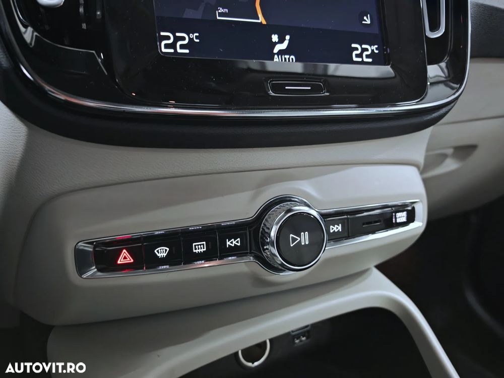 Volvo XC 40 T4 Recharge DKG Inscription Expression - 24