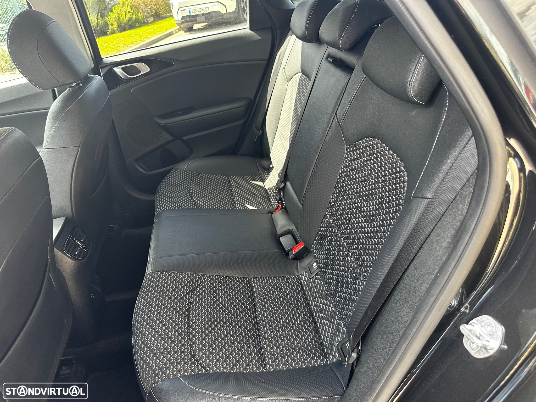 Kia Ceed SW 1.0 T-GDI Sport - 30