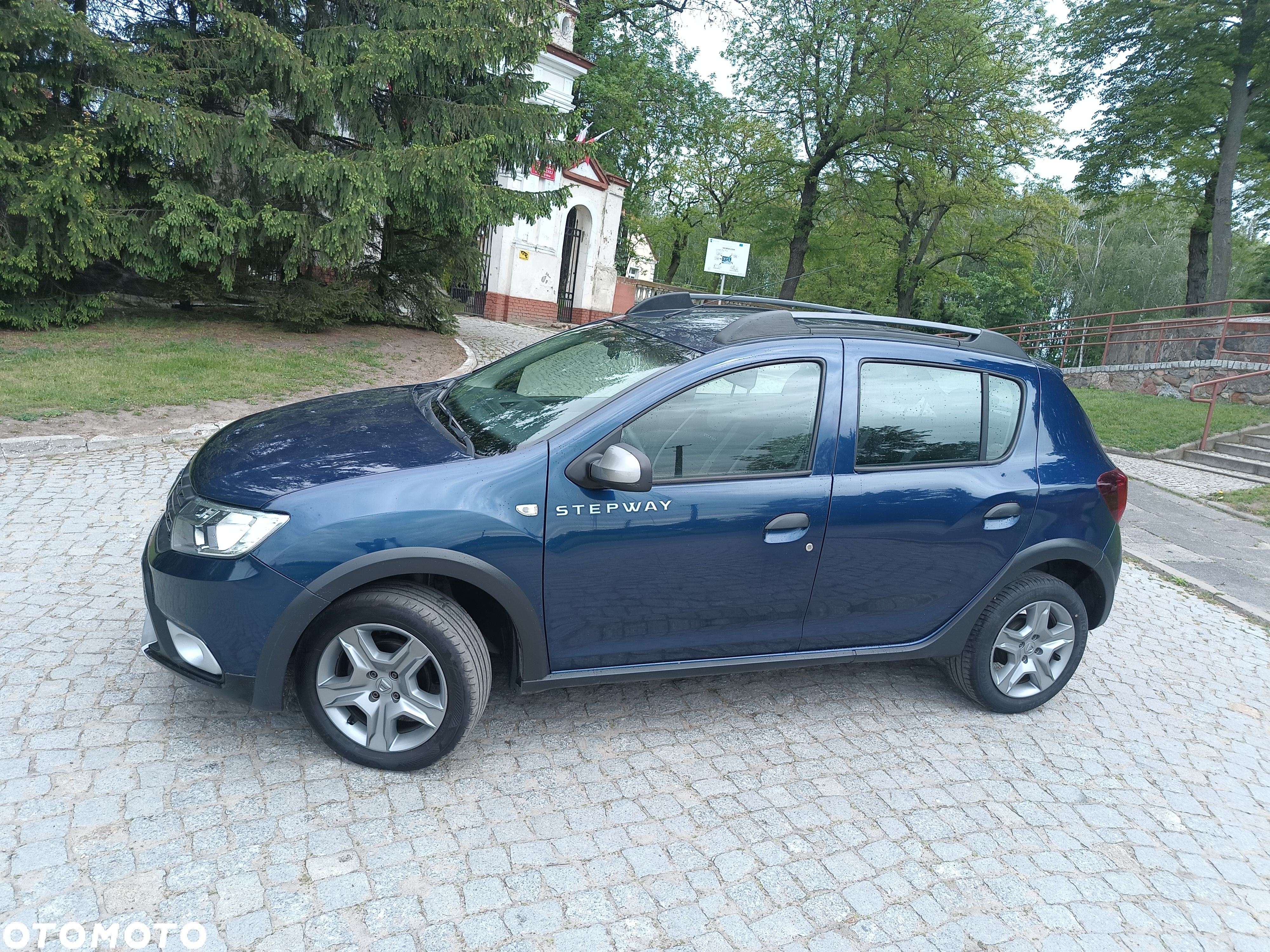 Dacia Sandero - 8