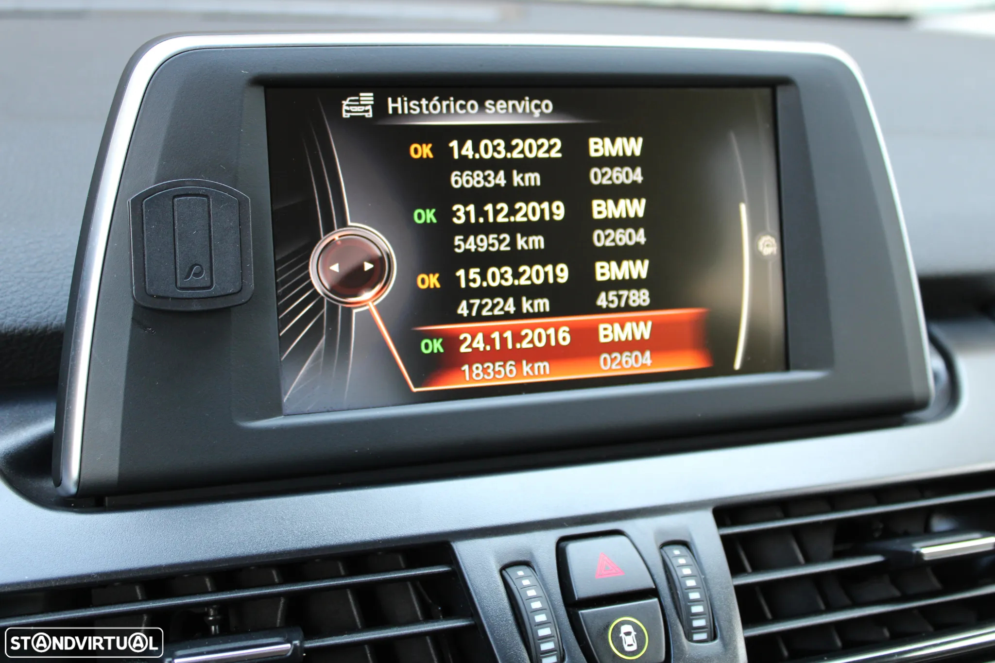 BMW 218 Active Tourer d Advantage Auto - 39