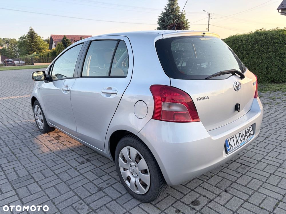 Toyota Yaris - 5