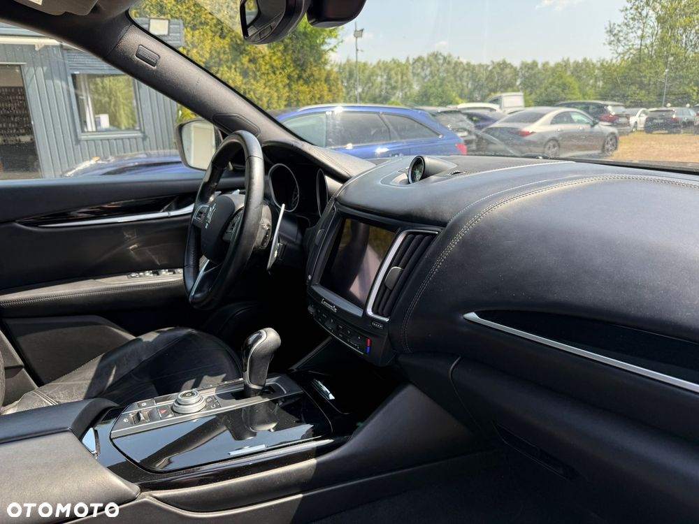 Maserati Levante S Q4 - 18