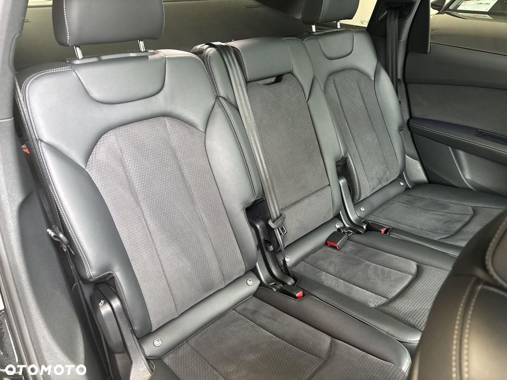 Audi Q7 - 36
