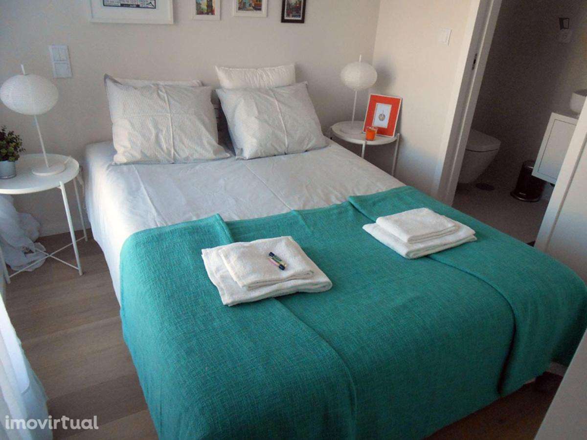 Apartamento com 1 quartos - localizado em Santo Ildefonso Porto - Grande imagem: 2/19