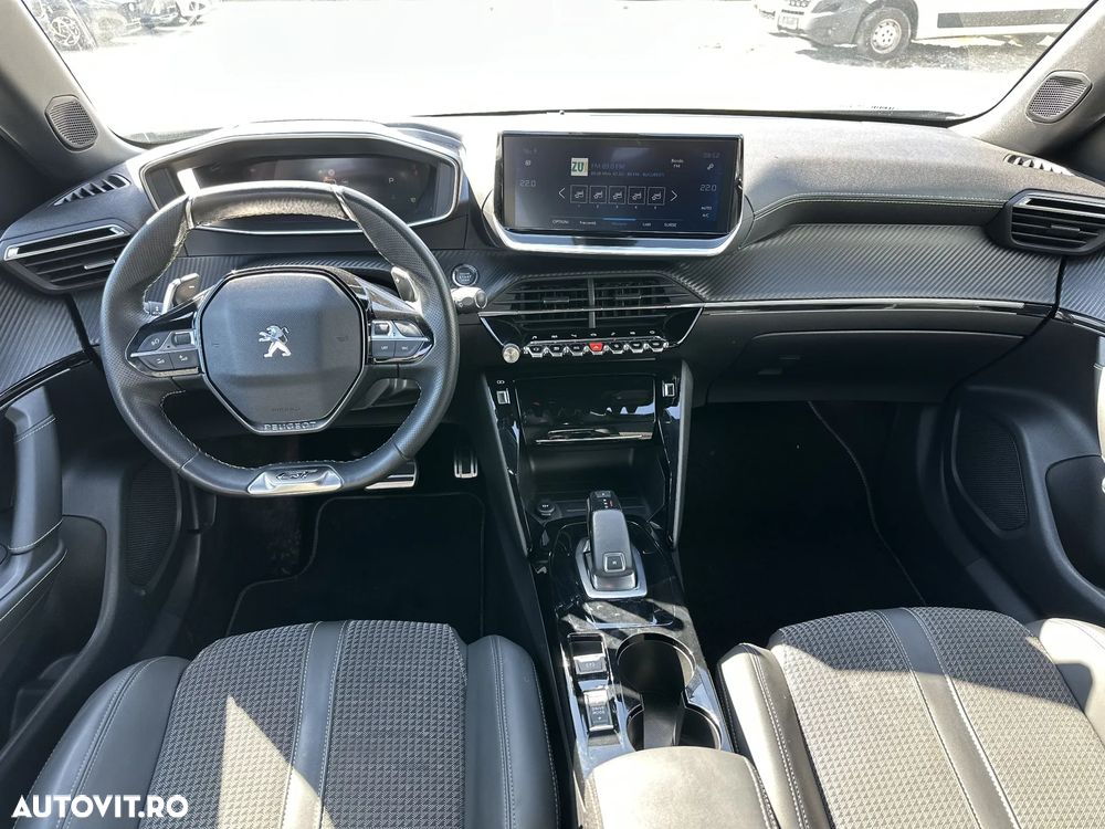 Peugeot 2008 - 9