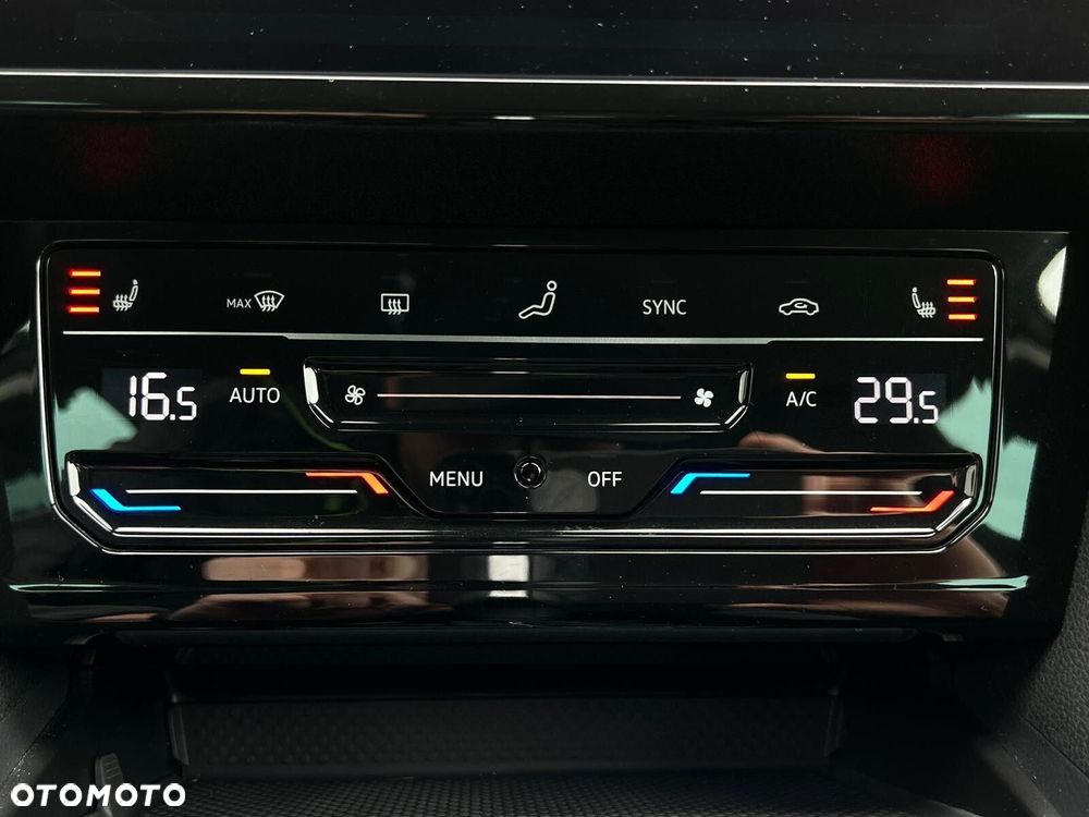 Volkswagen Passat Variant 2.0 TDI EVO Elegance DSG - 25