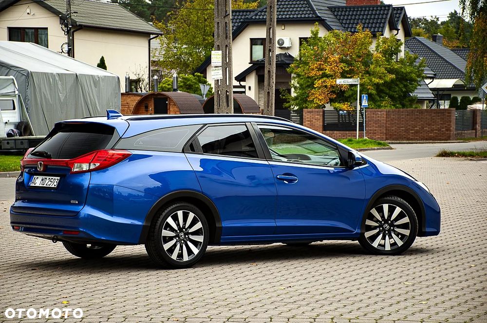 Honda Civic 1.8 i-VTEC Lifestyle - 11
