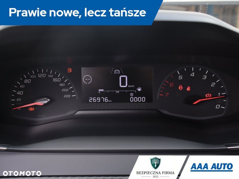 Peugeot 208 - 13