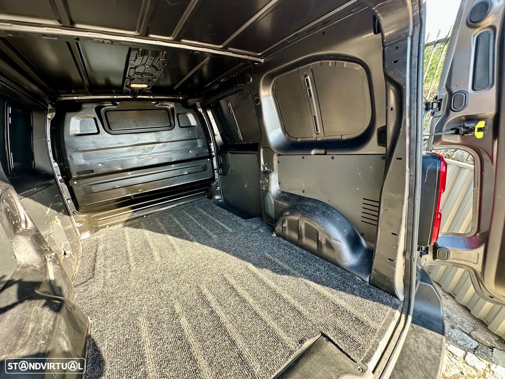 Citroën Jumpy 2.0 Blue-HDi - 17