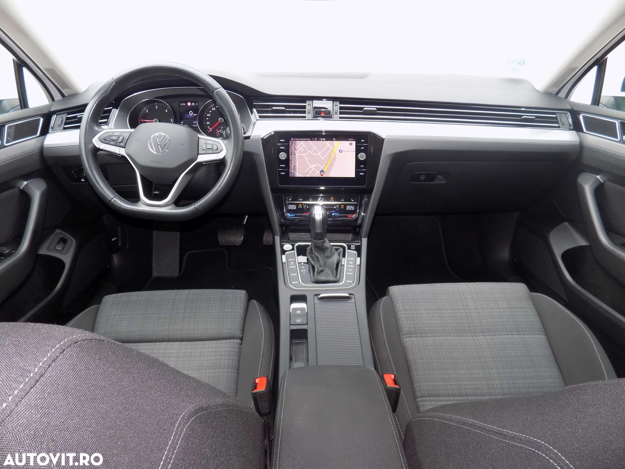 Volkswagen Passat Variant 2.0 TDI DSG Business - 10