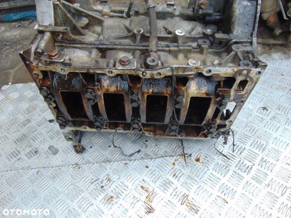 Blok silnika Opel Vectra C lift Z20NET - 15