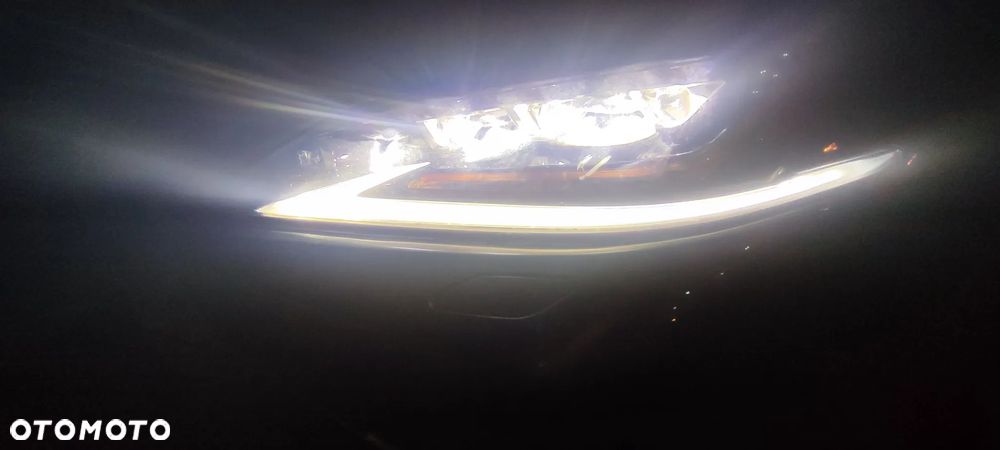 Lexus ES 300h Omotenashi - 22