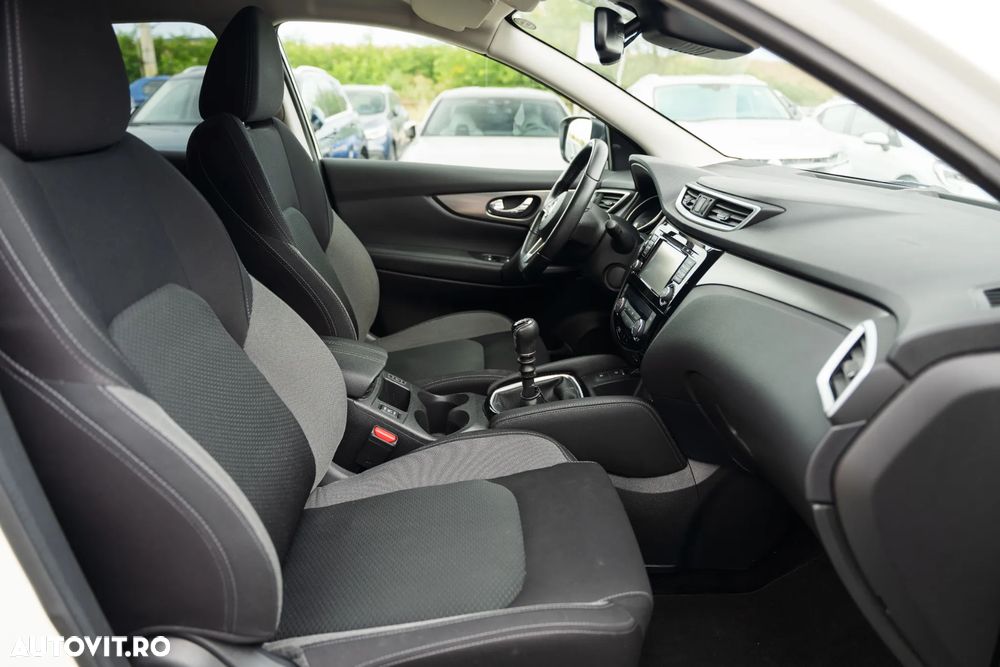 Nissan Qashqai 1.5 DCI N-CONNECTA - 14