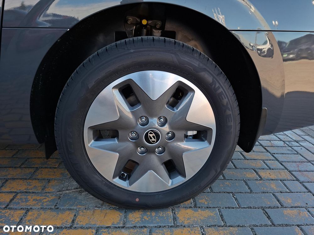 Hyundai Staria 1.6 T-GDI HEV Smart VIP - 33