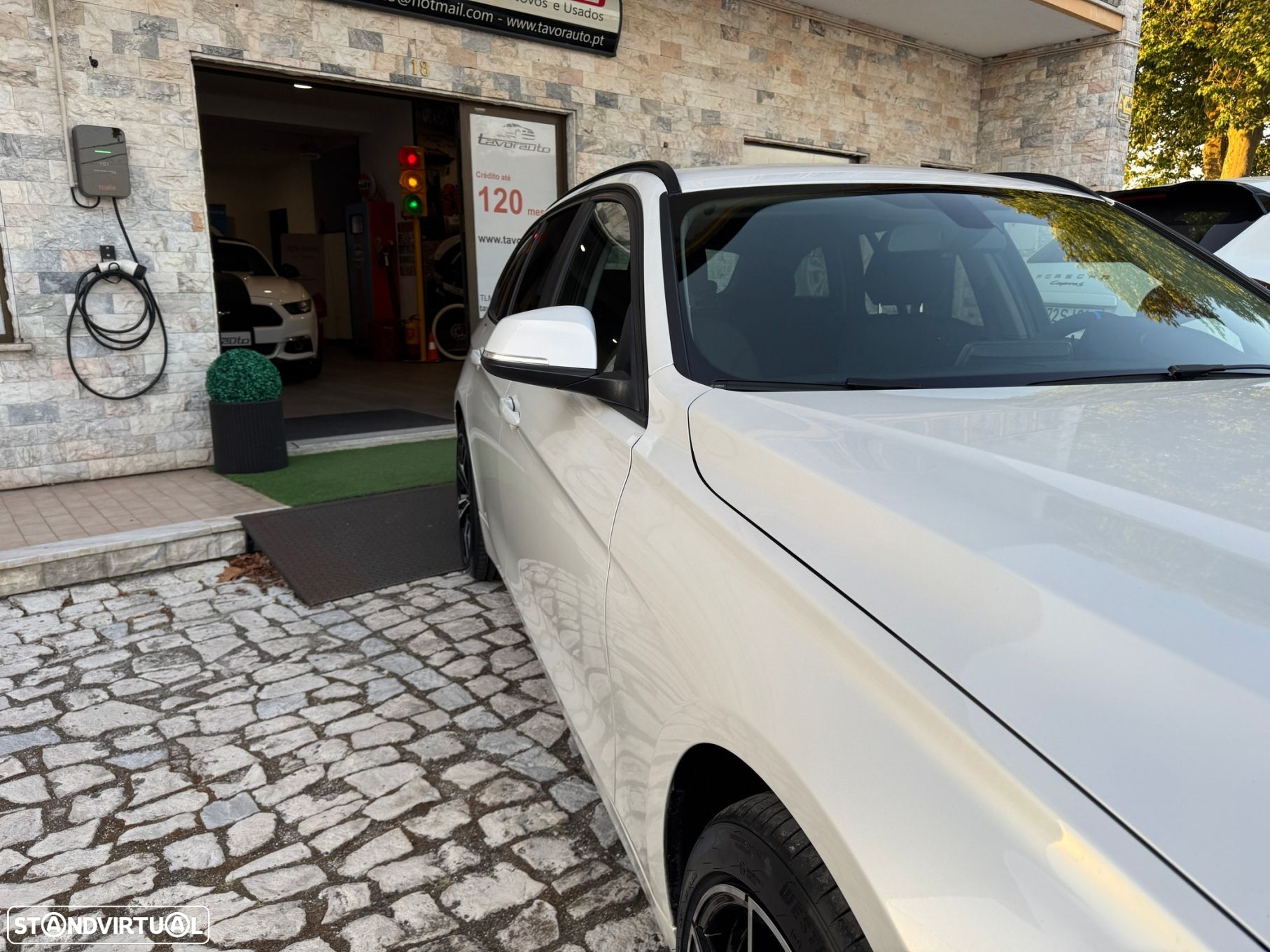 BMW 320 d Touring Auto Line Modern - 23