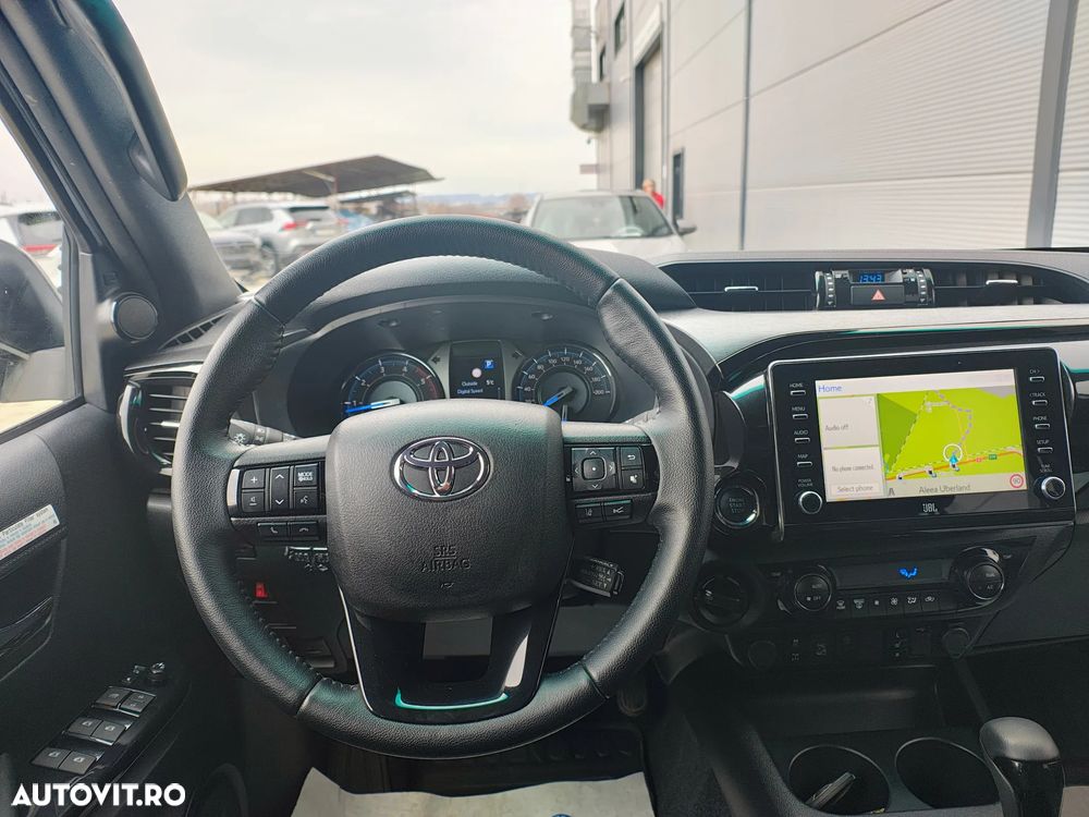 Toyota Hilux 2.8D 204CP 4x4 Double Cab AT Invincible - 7