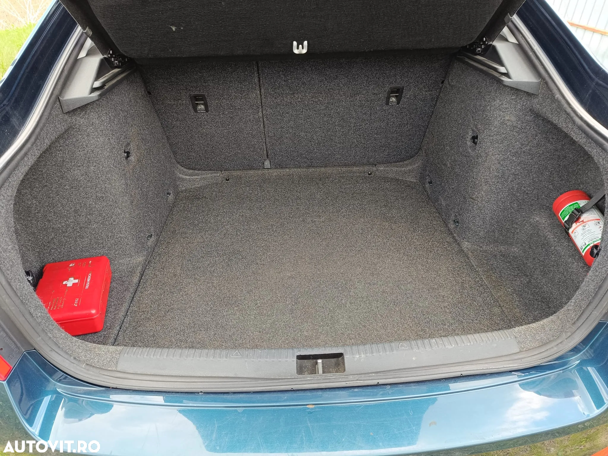 Skoda Octavia 1.6 TDI AMBITION - 9