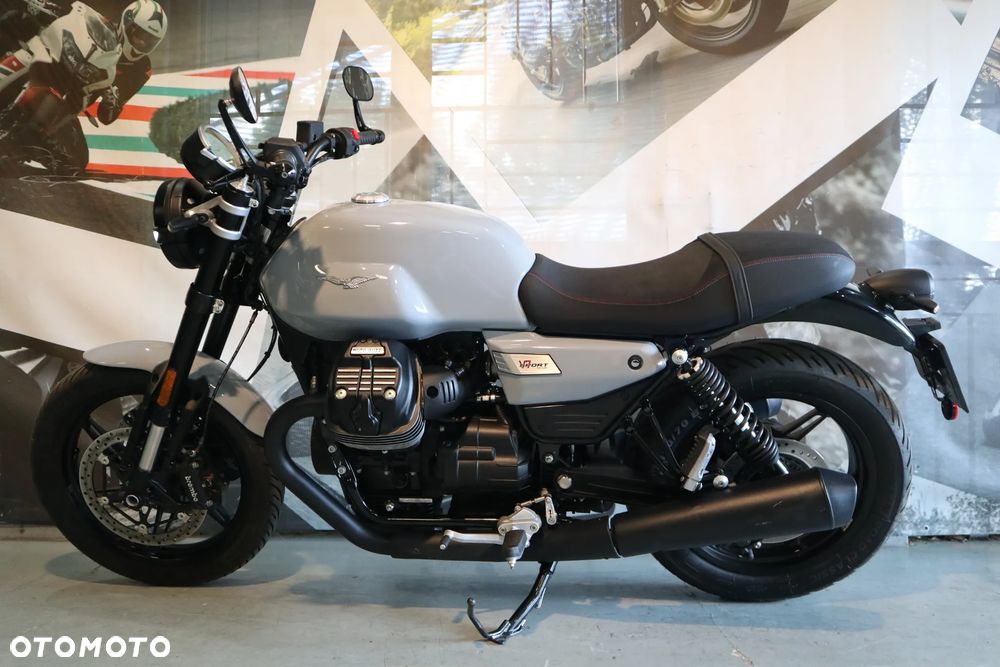 Moto Guzzi V7 - 6