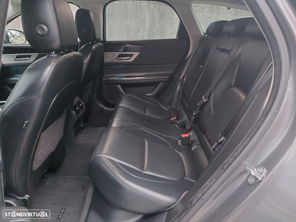 Jaguar XF Sportbrake 20d Aut. Prestige - 7