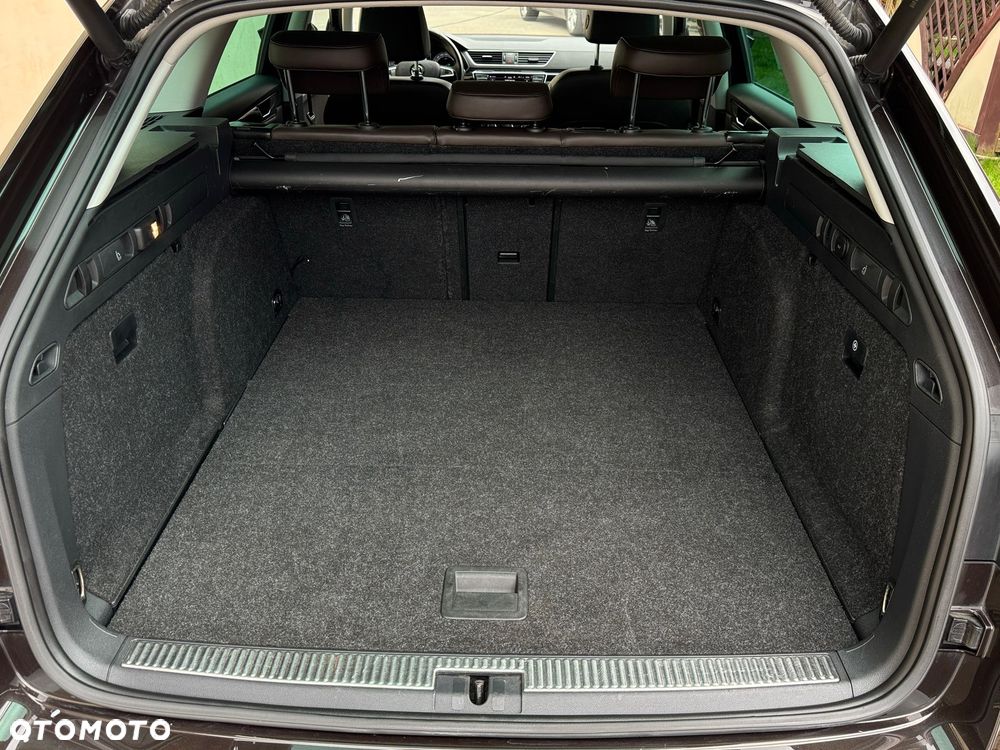 Skoda Superb 2.0 TDI 4x4 DSG L&K - 8