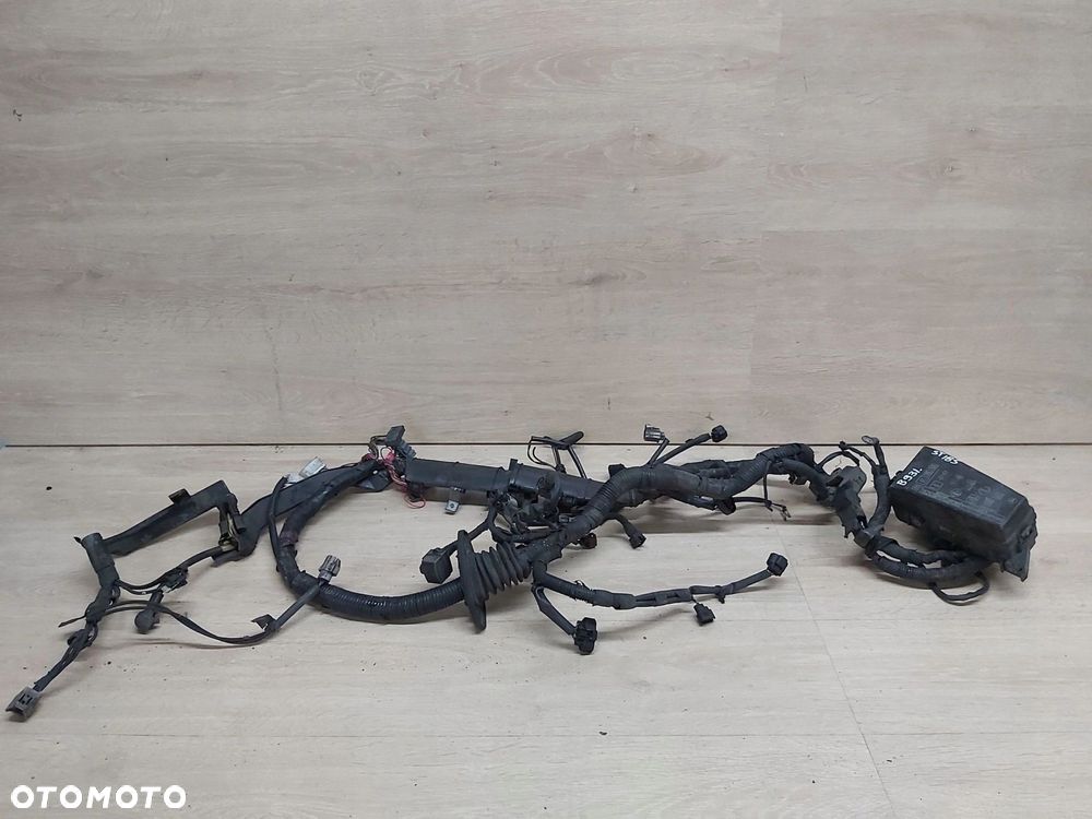 TOYOTA CELICA V gt4 st185 puszka skrzynka bezpieczników wiązka silnika RHD - 2