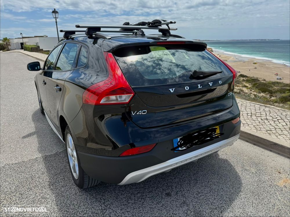 Volvo V40 2.0 D2 Momentum - 3