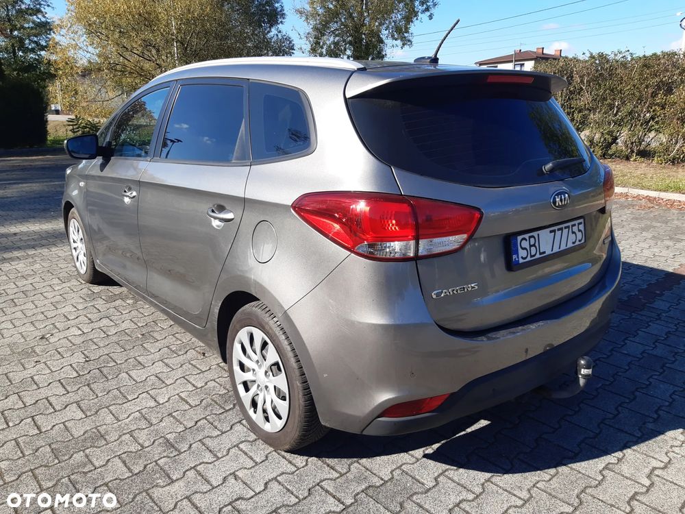 Kia Carens 1.7 CRDi 115 Dream Team Edition - 3