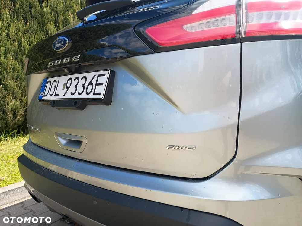 Ford Edge ver-2-0-ecoblue-bi--turbo-4x4-titanium - 9