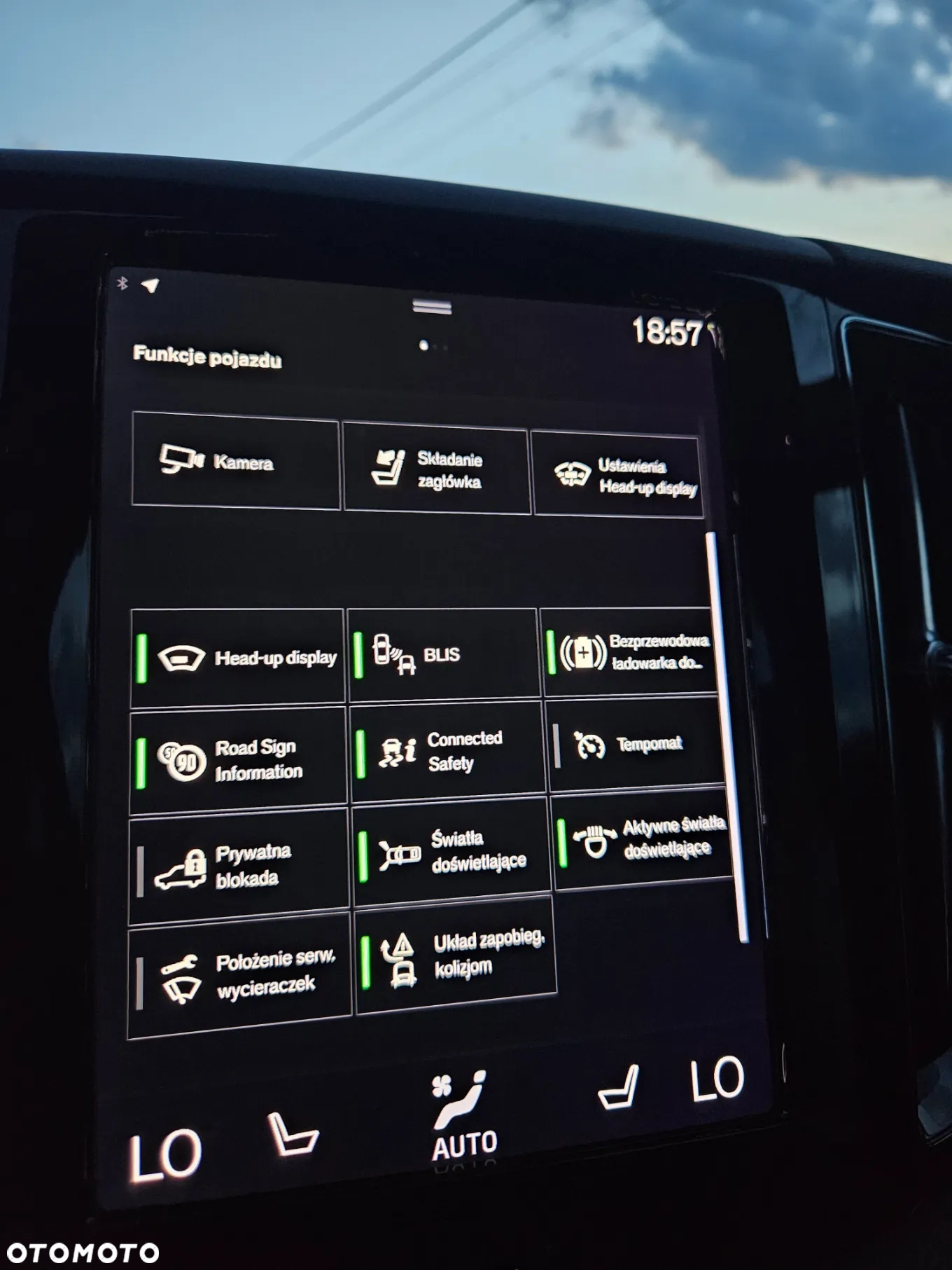 Volvo XC 60 T6 AWD Momentum - 31