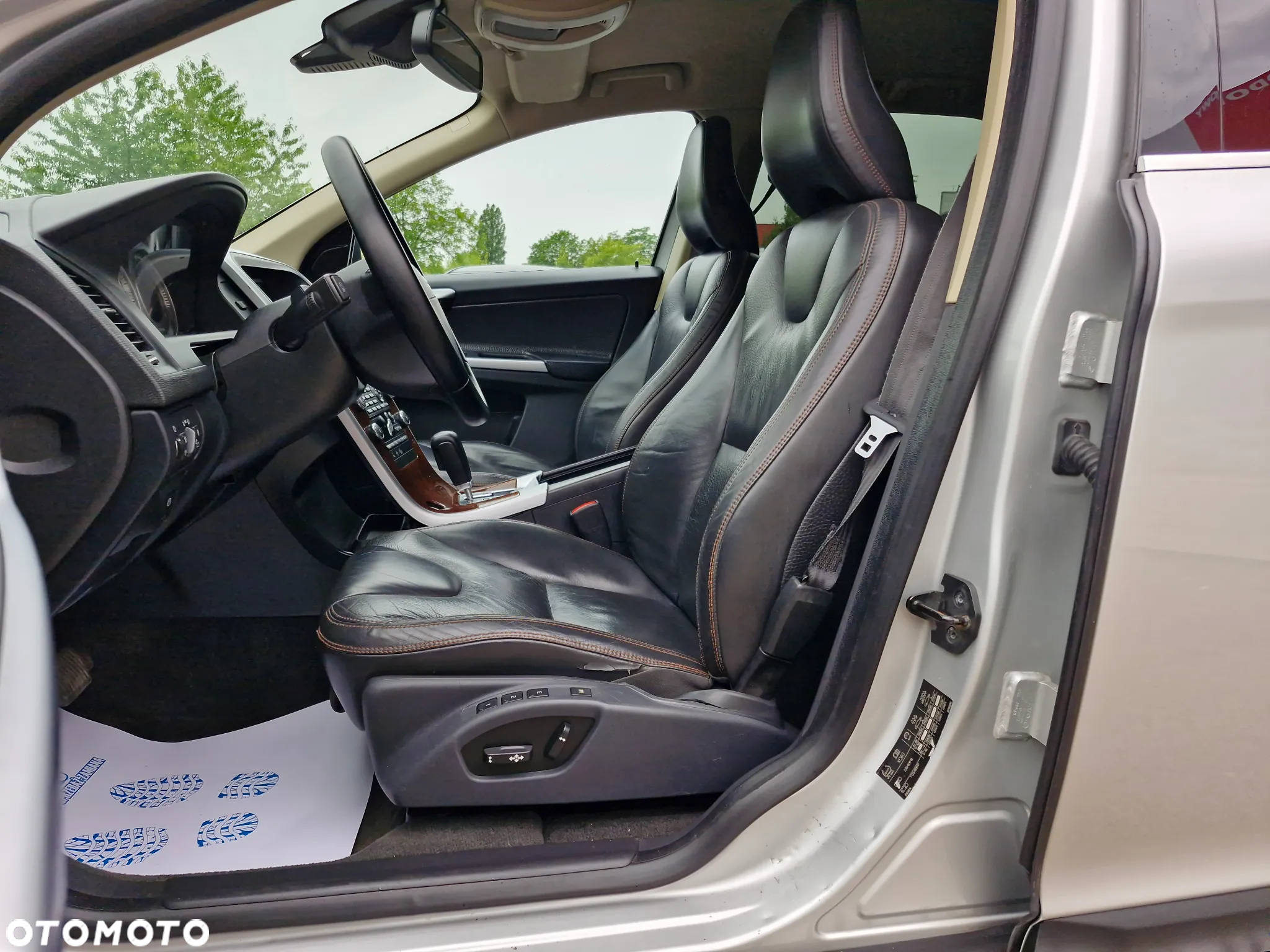 Volvo XC 60 2.4D AWD Summum - 11
