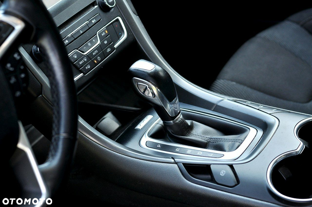 Ford Mondeo - 19