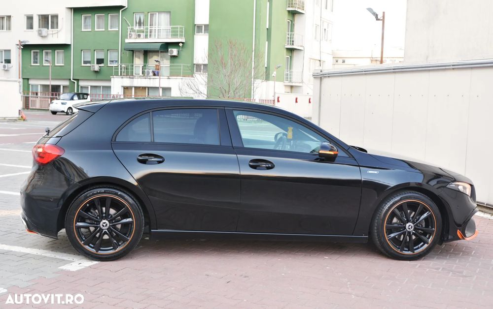 Mercedes-Benz A 180 d 7G-DCT AMG Line - 22