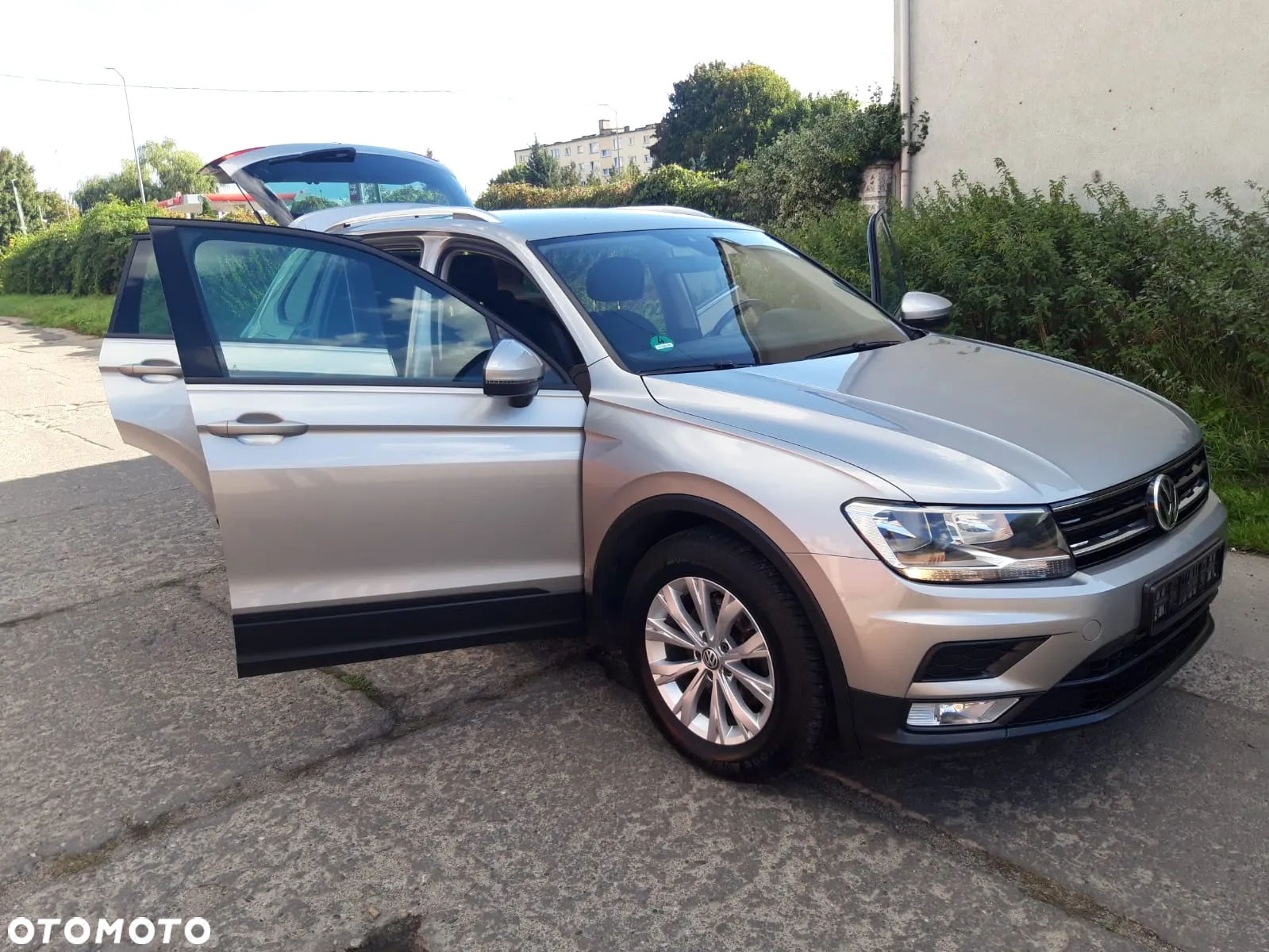 Volkswagen Tiguan - 11