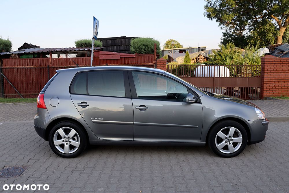 Volkswagen Golf 1.4 TSI United - 6