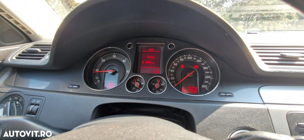 Volkswagen Passat 1.9TDI Comfortline - 10