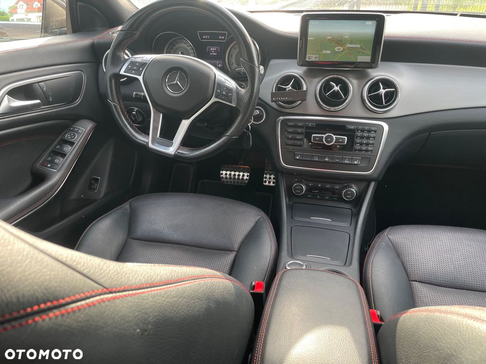 Mercedes-Benz CLA 250 7G-DCT AMG Line - 7