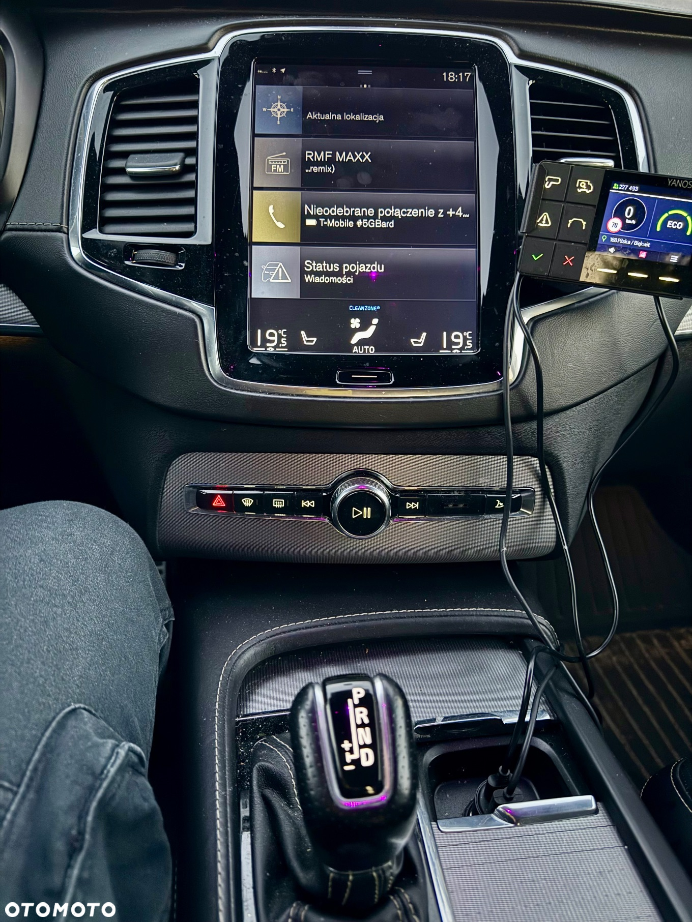 Volvo XC 90 - 10