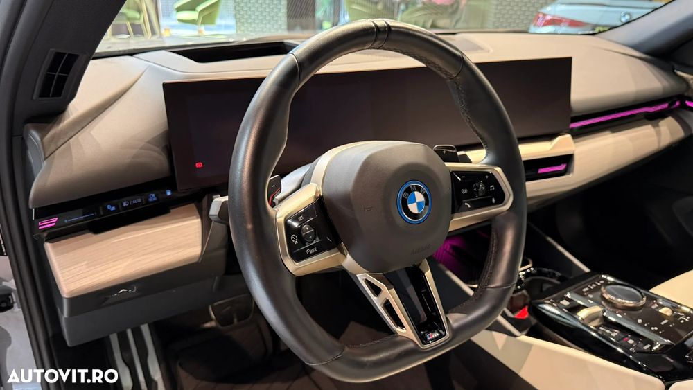 BMW Seria 5 530e Aut. - 14