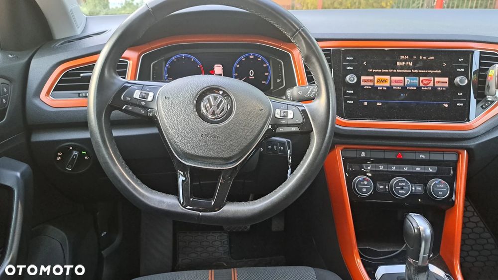 Volkswagen T-Roc - 10