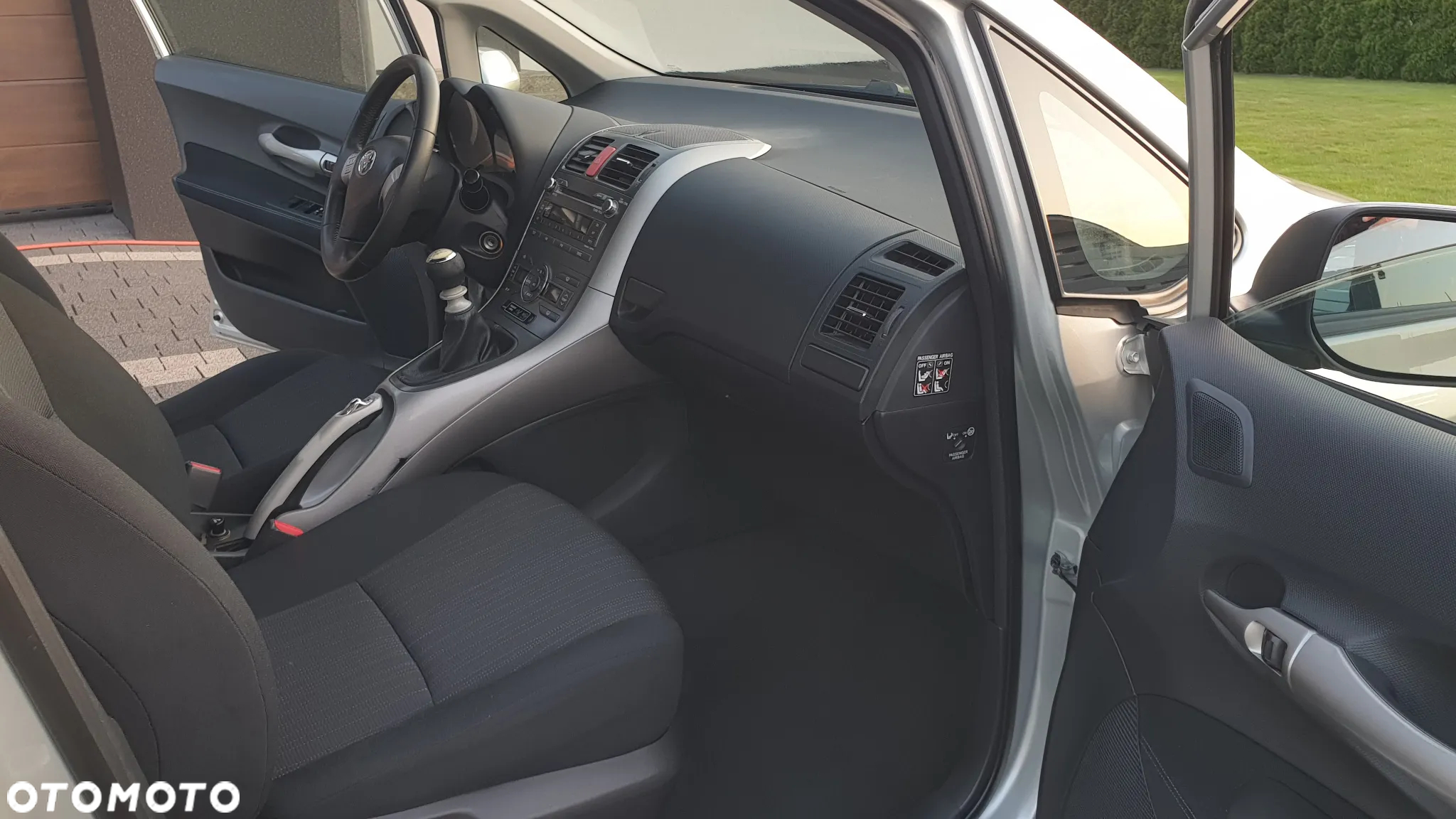 Toyota Auris 1.4 VVT-i Team - 19