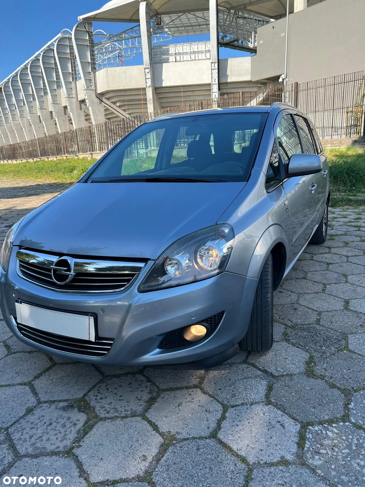Opel Zafira 1.8 Cosmo - 2
